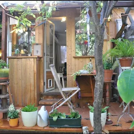 Beautiful Little & Garden Nyaraló Almada